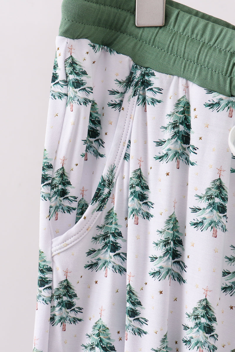 Side pocket detail on green Christmas tree bamboo mom pants
