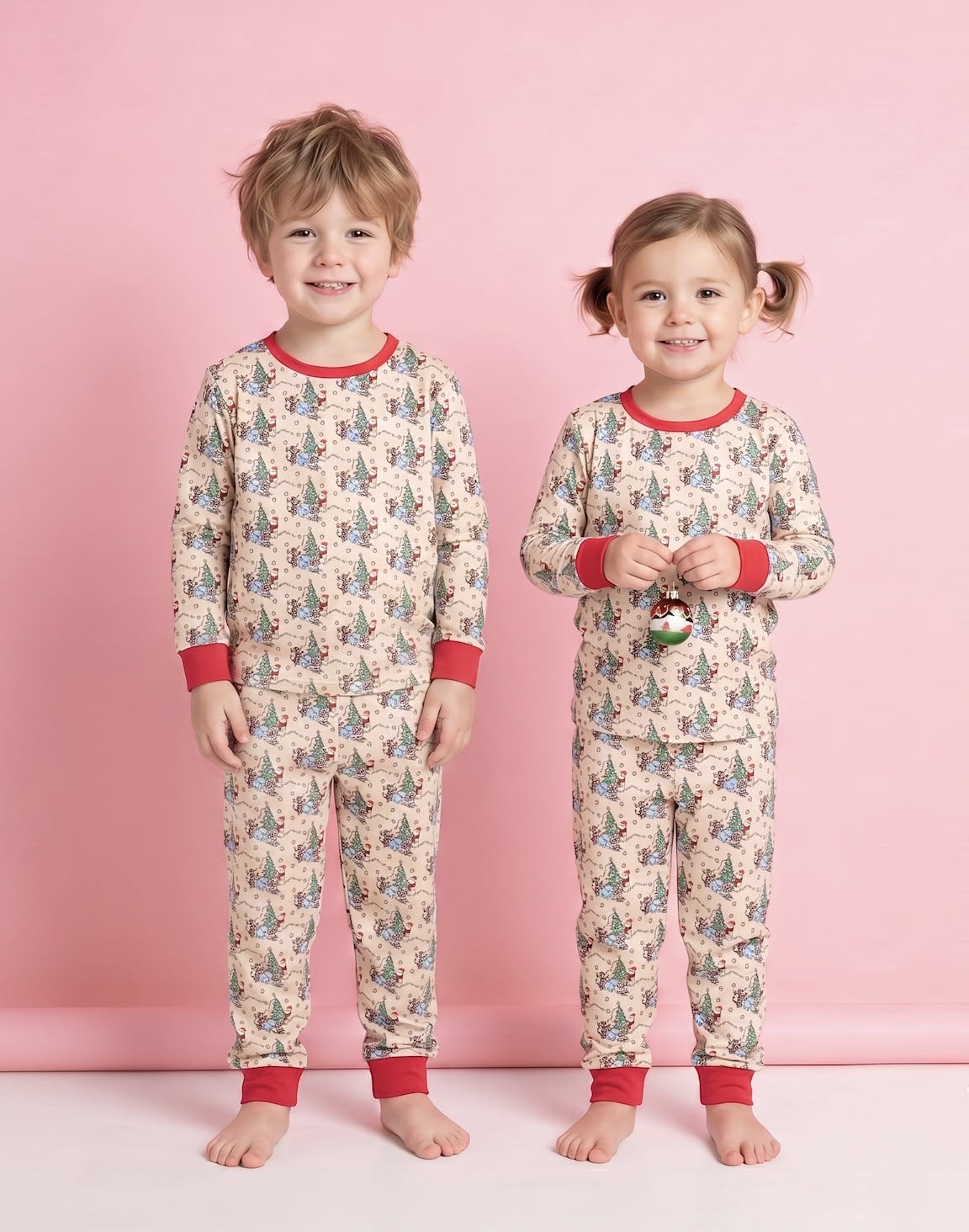 Pete + Lucy Hunny Holiday loungewear set on children